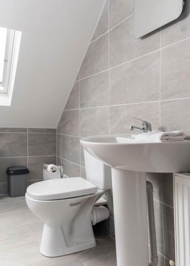 Modern Newly Refurbished House 10 Minute Walk From Lahinch Villa Exterior photo