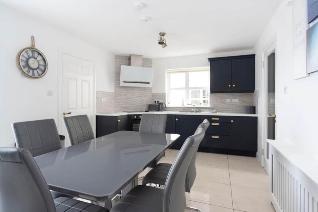 Modern Newly Refurbished House 10 Minute Walk From Lahinch Villa Exterior photo